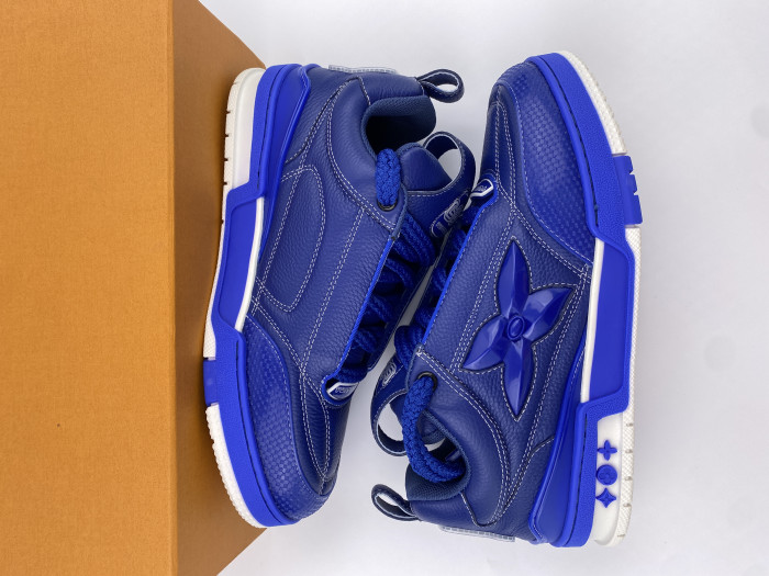 l**is V*t*n lv skate sneaker