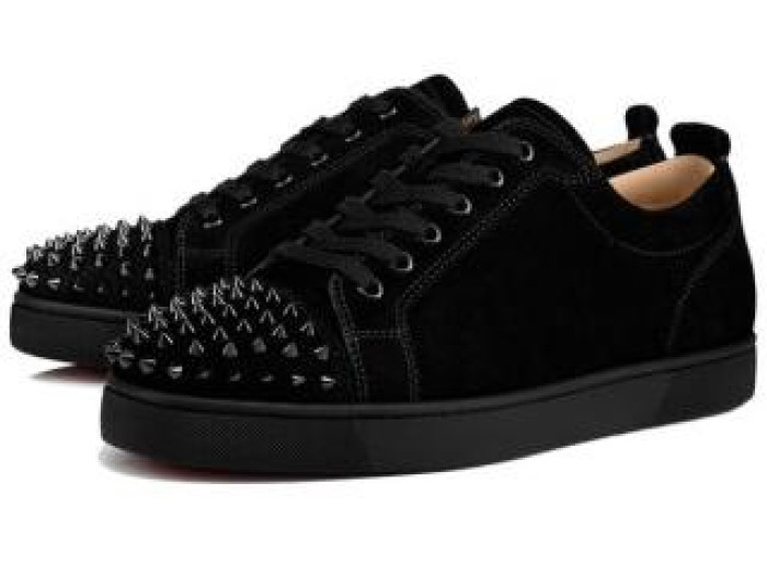 Ch**an louboutin l**is junior spikes