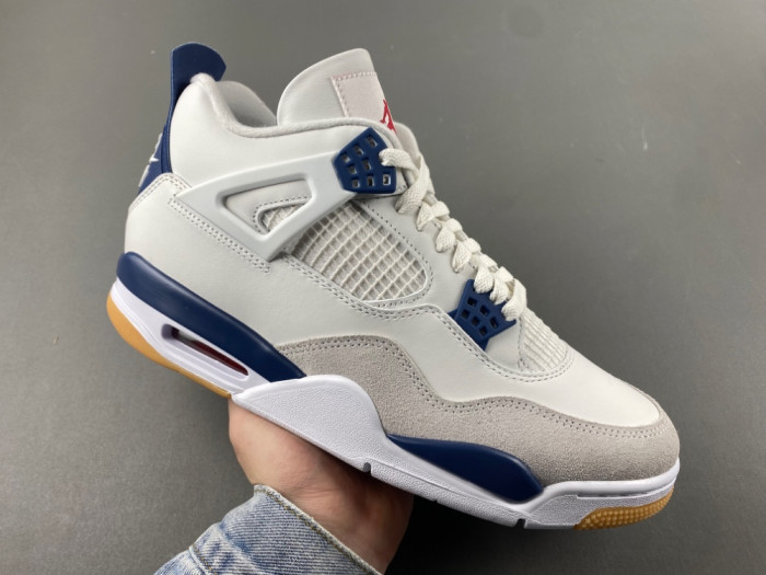 Nike SB x Air Jordan 4 “Navy” 2025 DR5415-100