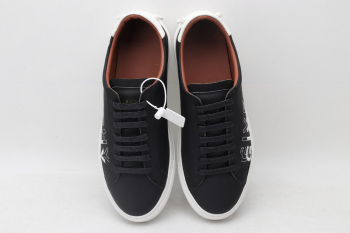 Givench LOW-TOP SNEAKER