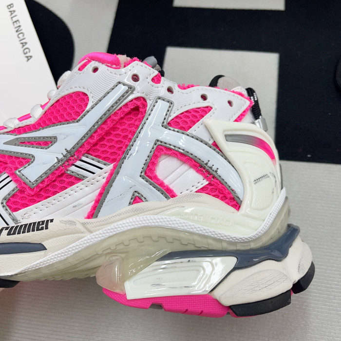 Ba*len*cia*ga runner sneaker